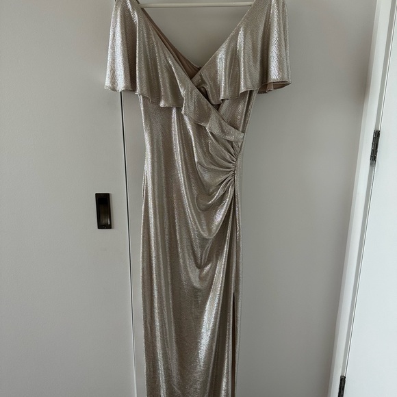 Gorgeous gold evening dress/ Ralph Lauren maxi dress/ Long evening dress with a - Picture 5 of 10